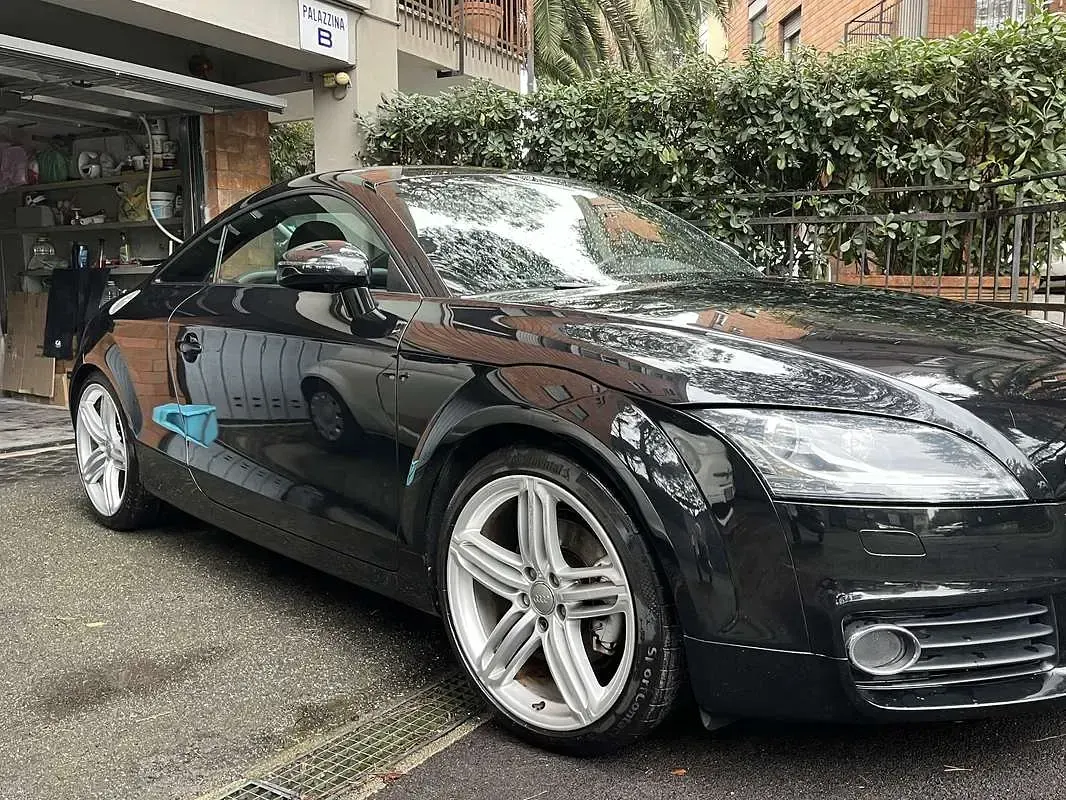 Second-hand Audi TT Advanced Plus 160 CP (117 kW) 2011 Negru Coupe