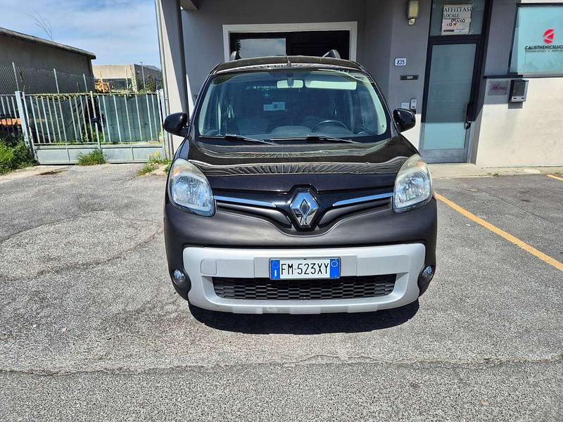 Usata Renault Kangoo 110 CV (80 kW) 2017 Nero Monovolume