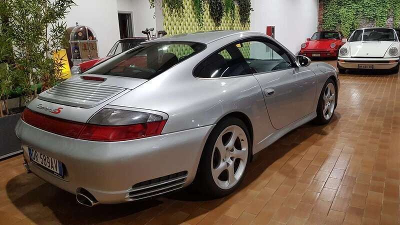 Usata Porsche 996 320 CV (235 kW) 2002 Argento Coupé