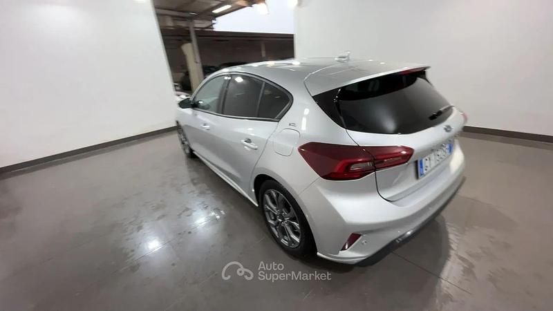 Usata Ford Focus ST-Line 116 CV (85 kW) 2025 Argento Berlina