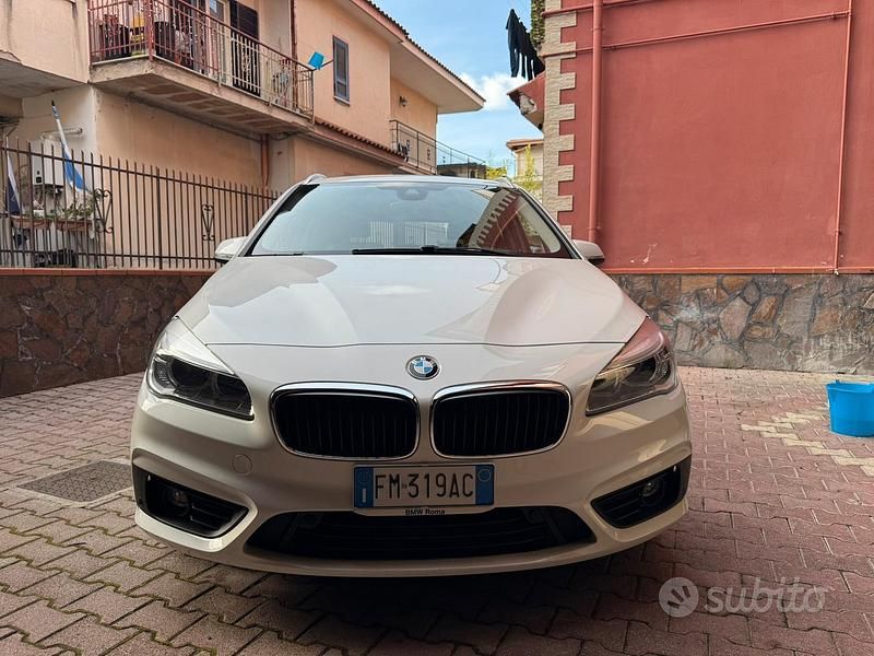 Usata BMW 216 Active Tourer Luxury Line 116 CV (85 kW) 2017 Bianco Monovolume