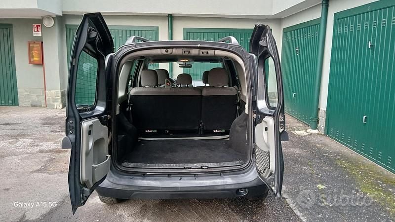 Usata Dacia Logan MCV 2008 Grigio Station wagon