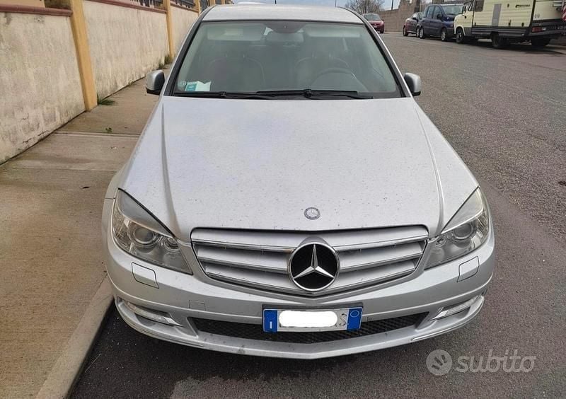 Usata Mercedes C220 AMG 170 CV (125 kW) 2010 Berlina