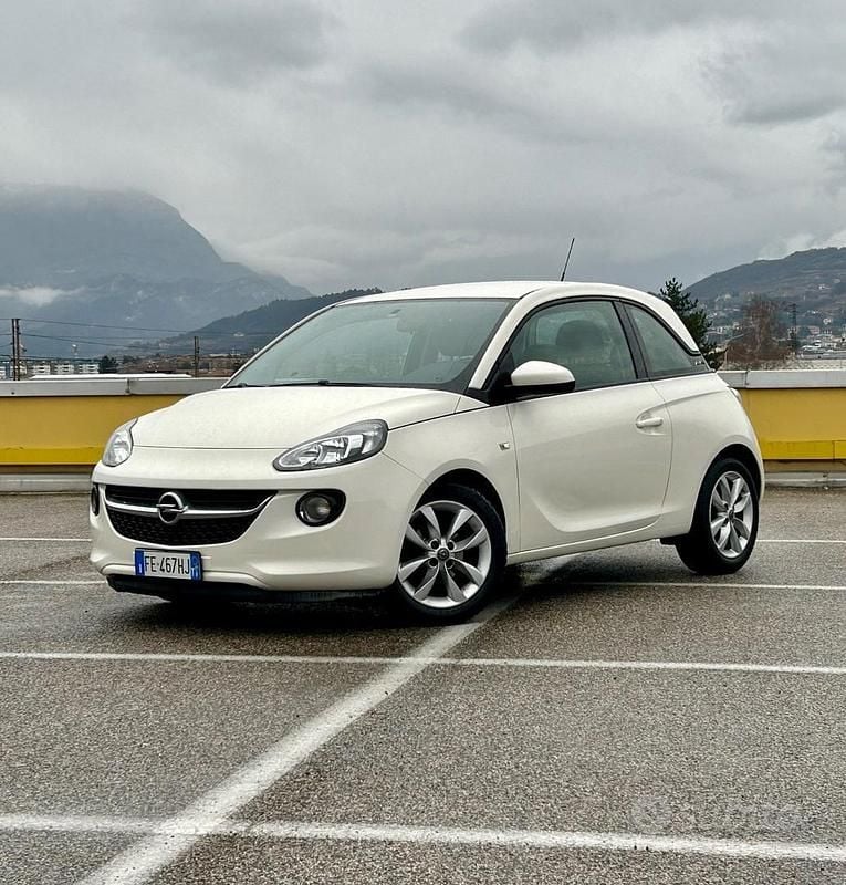 Usata Opel Adam 87 CV (63 kW) 2016 Bianco Utilitaria
