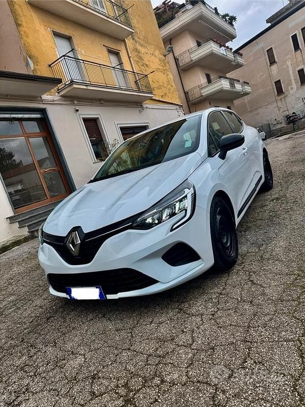 Usata Renault Clio V Techno 91 CV (66 kW) 2023 Bianco Berlina