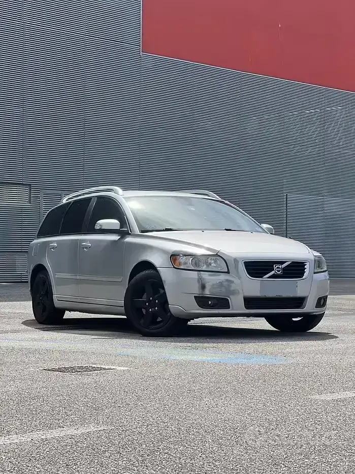 Usata Volvo V50 136 CV (100 kW) 2008 Grigio Station wagon