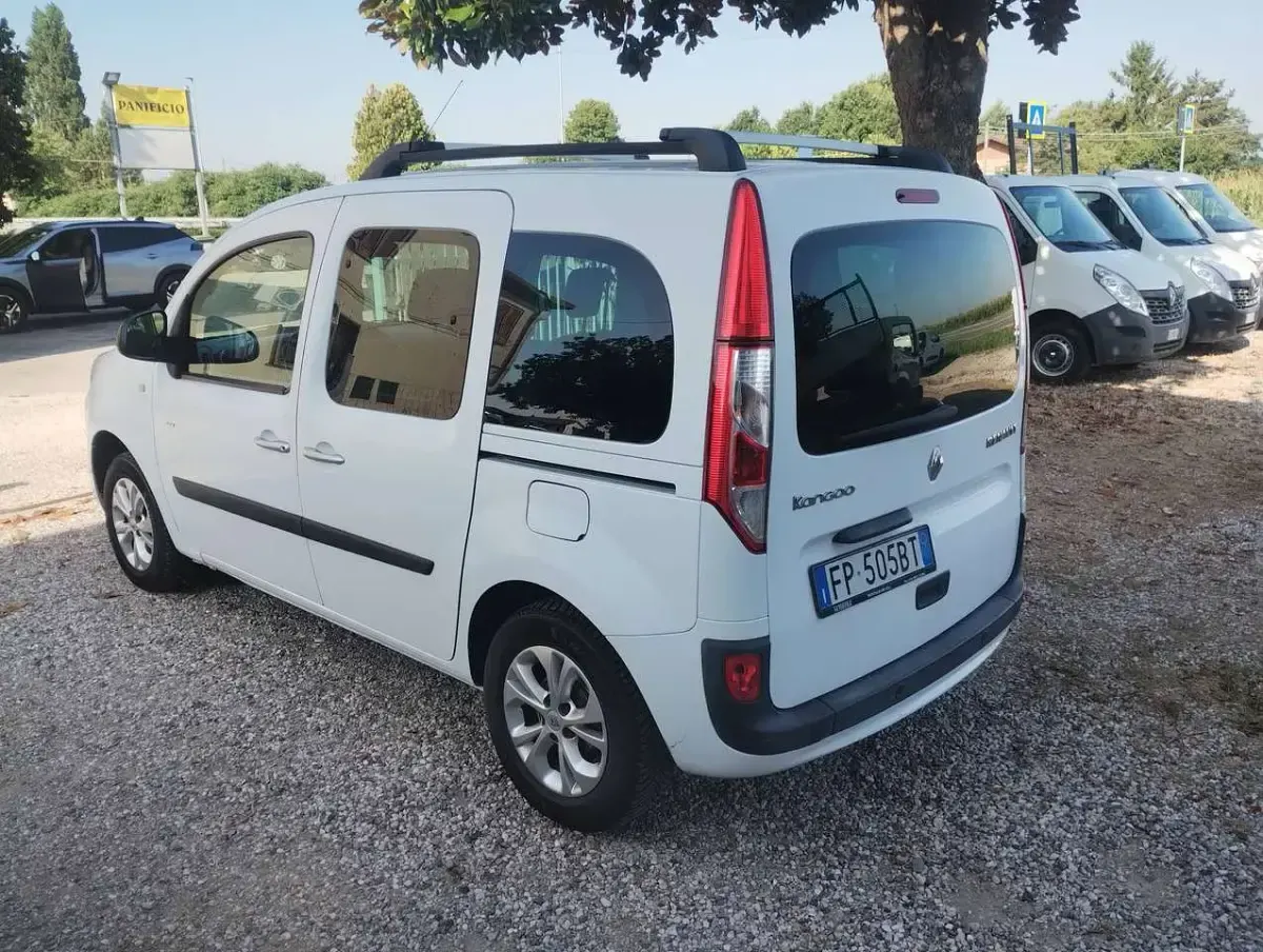 Usata Renault Kangoo LIMITED 90 CV (66 kW) 2018 Bianco Monovolume