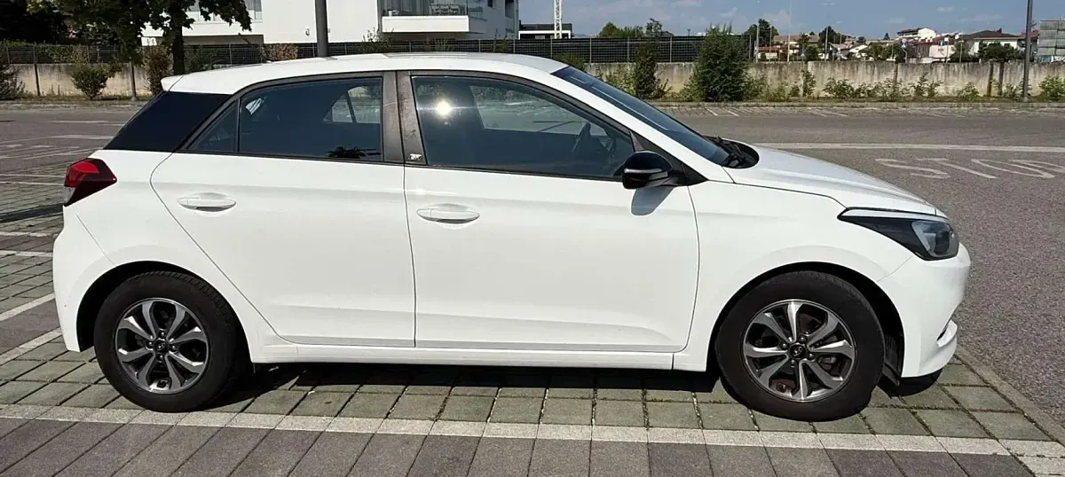 Usata Hyundai i20 Classic 84 CV (61 kW) 2018 Bianco Utilitaria