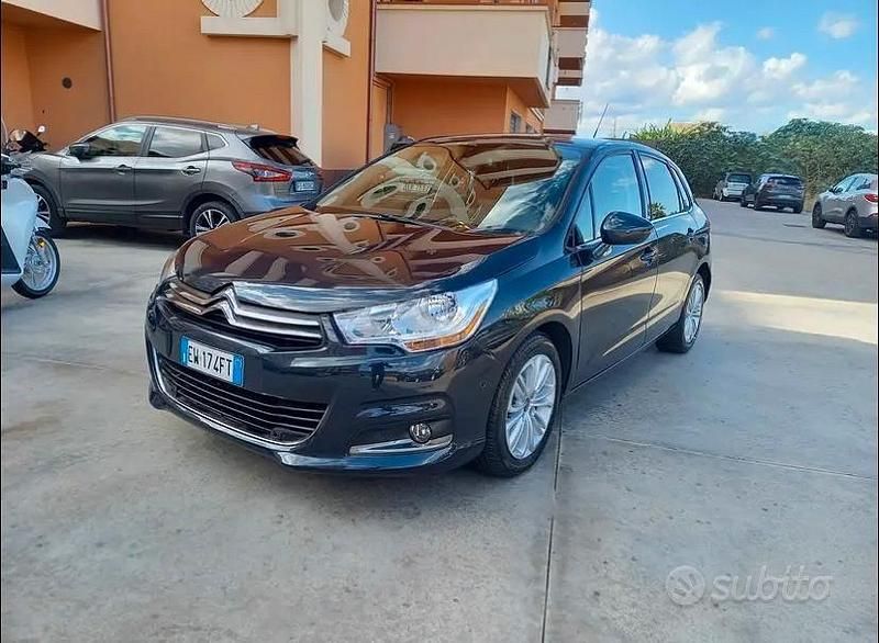 Blu Usata 2014 Citroën C4 Tre volumi | 6000 € (Ottimo prezzo) - Immagine 1/4