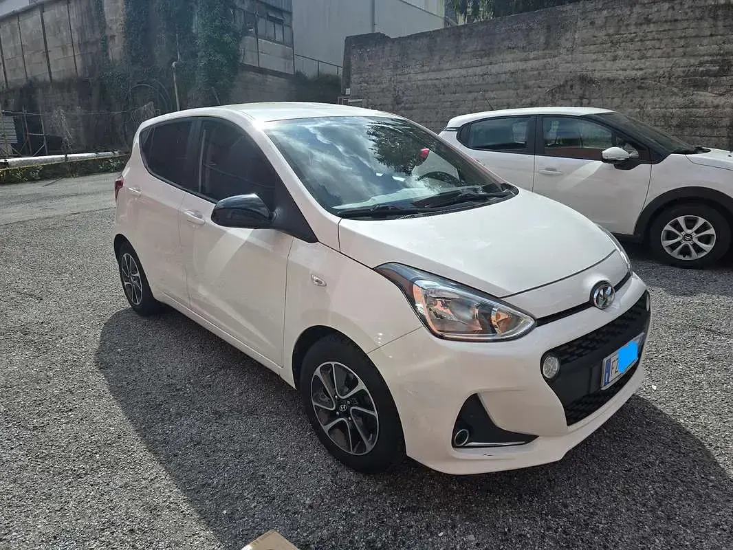Usata Hyundai i10 67 CV (49 kW) 2020 Bianco Utilitaria