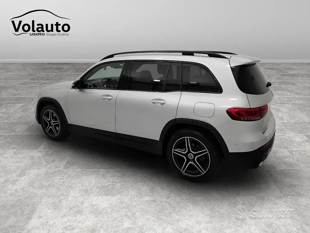 Gebraucht Mercedes GLB200 Premium 150 PS (110 kW) 2022 Grau SUV