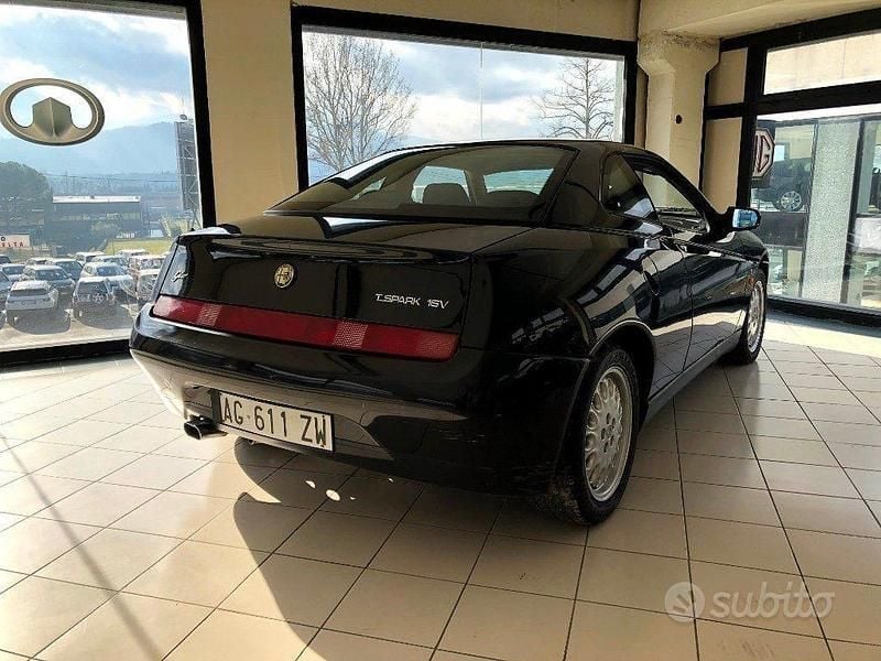 Occasion Alfa Romeo GTV 150 ch (110 kW) 1995 Noir Coupé