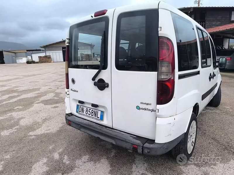 Usata Fiat Doblò Active 105 CV (77 kW) 2008 Bianco Monovolume