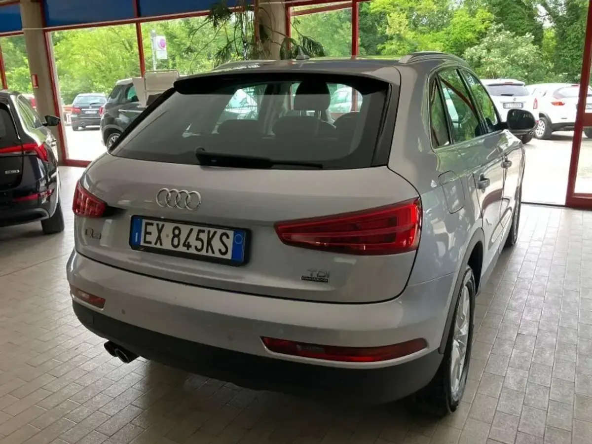 Usata Audi Q3 Business 150 CV (110 kW) 2015 Argento metallizzato SUV