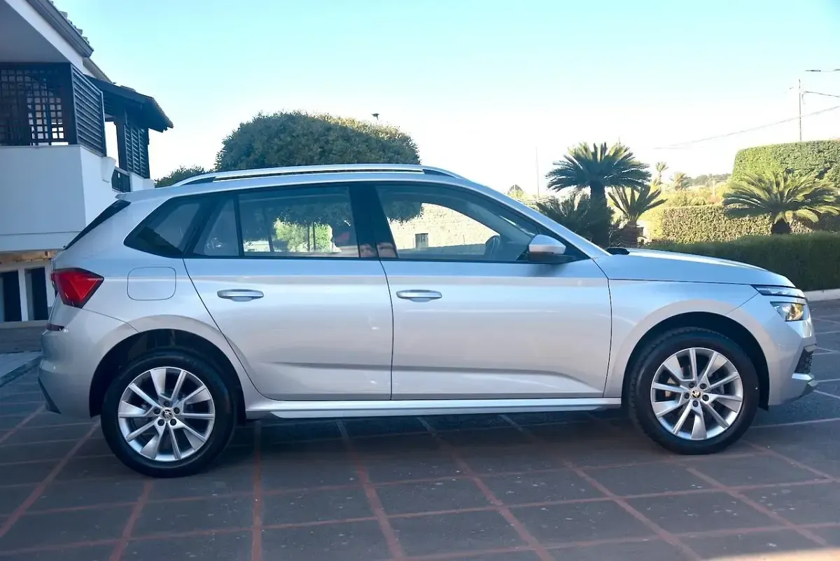 Begagnad Skoda Kamiq Style 110 HK (80 kW) 2022 Silver SUV