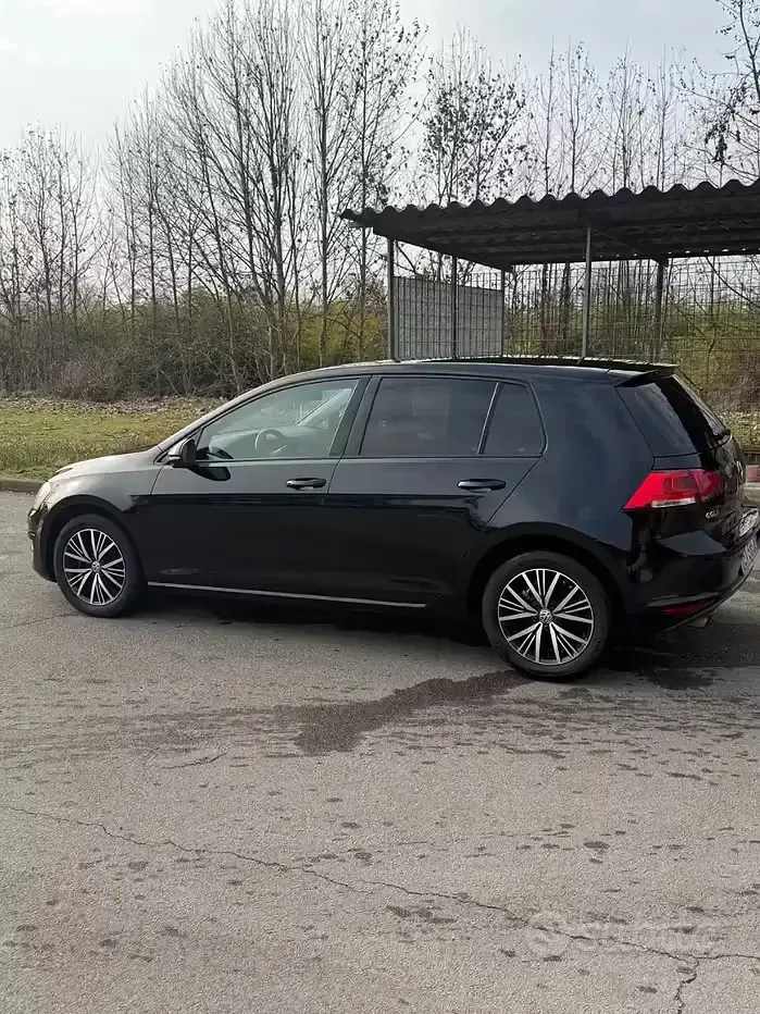 Usata VW Golf VII 105 CV (77 kW) 2015 Nero Berlina