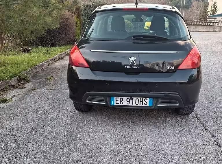Usata Peugeot 308 92 CV (67 kW) 2013 Nero Berlina