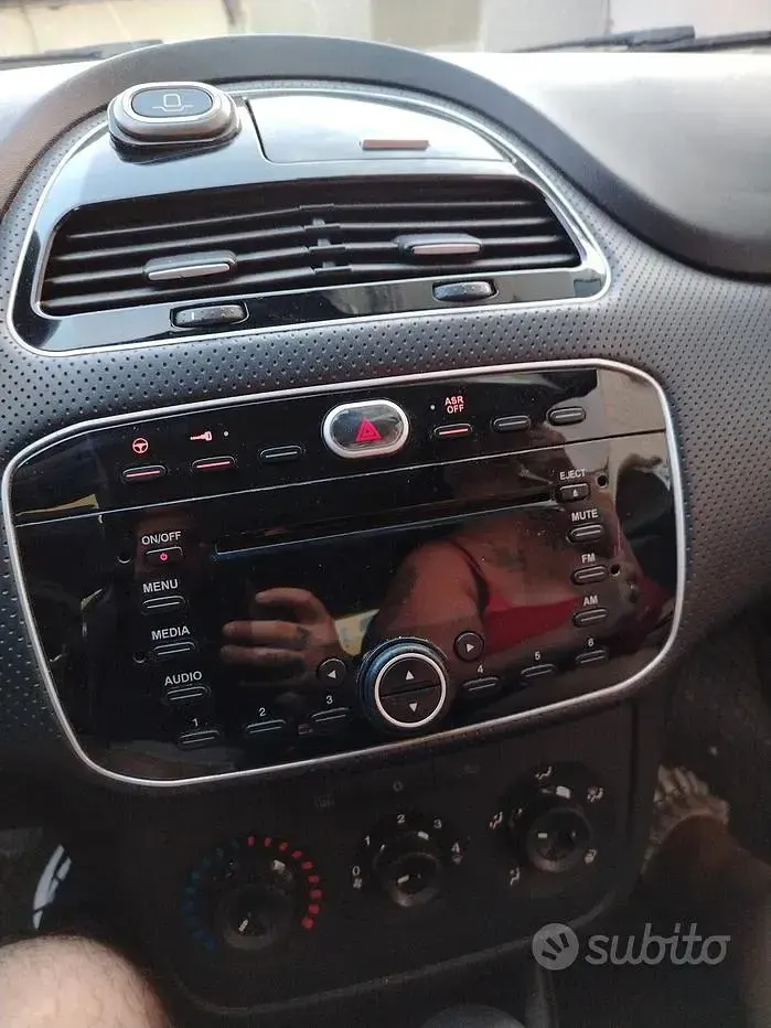 Usata Fiat Punto Evo 75 CV (55 kW) 2012 Bianco Utilitaria