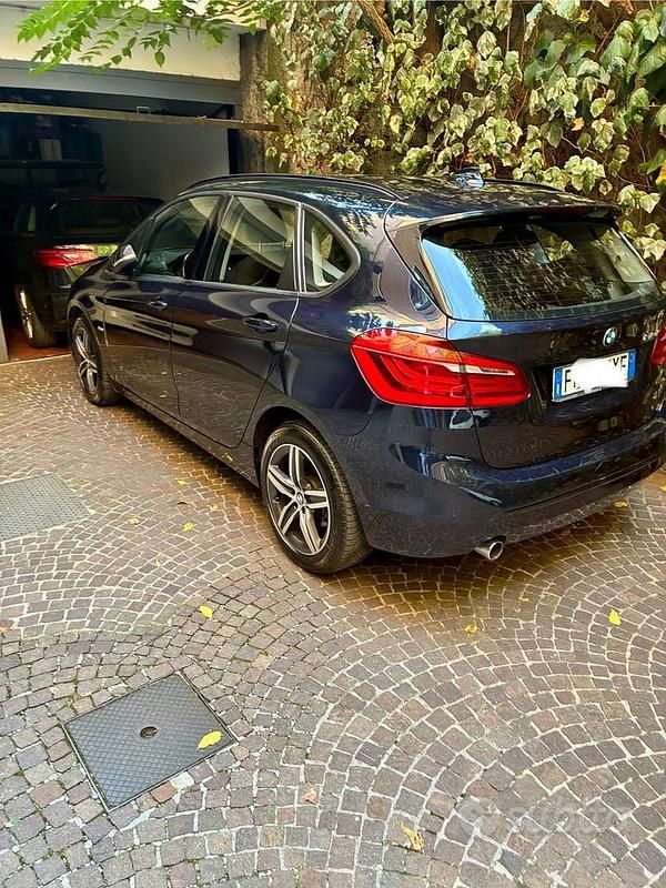 Usata BMW 218 Comfort Edition 150 CV (110 kW) 2016 Monovolume
