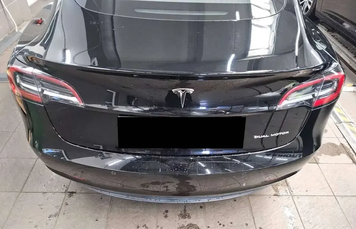 Usata Tesla Model 3 Long Range AWD 258 kW (351 CV) 2019 Nero Berlina