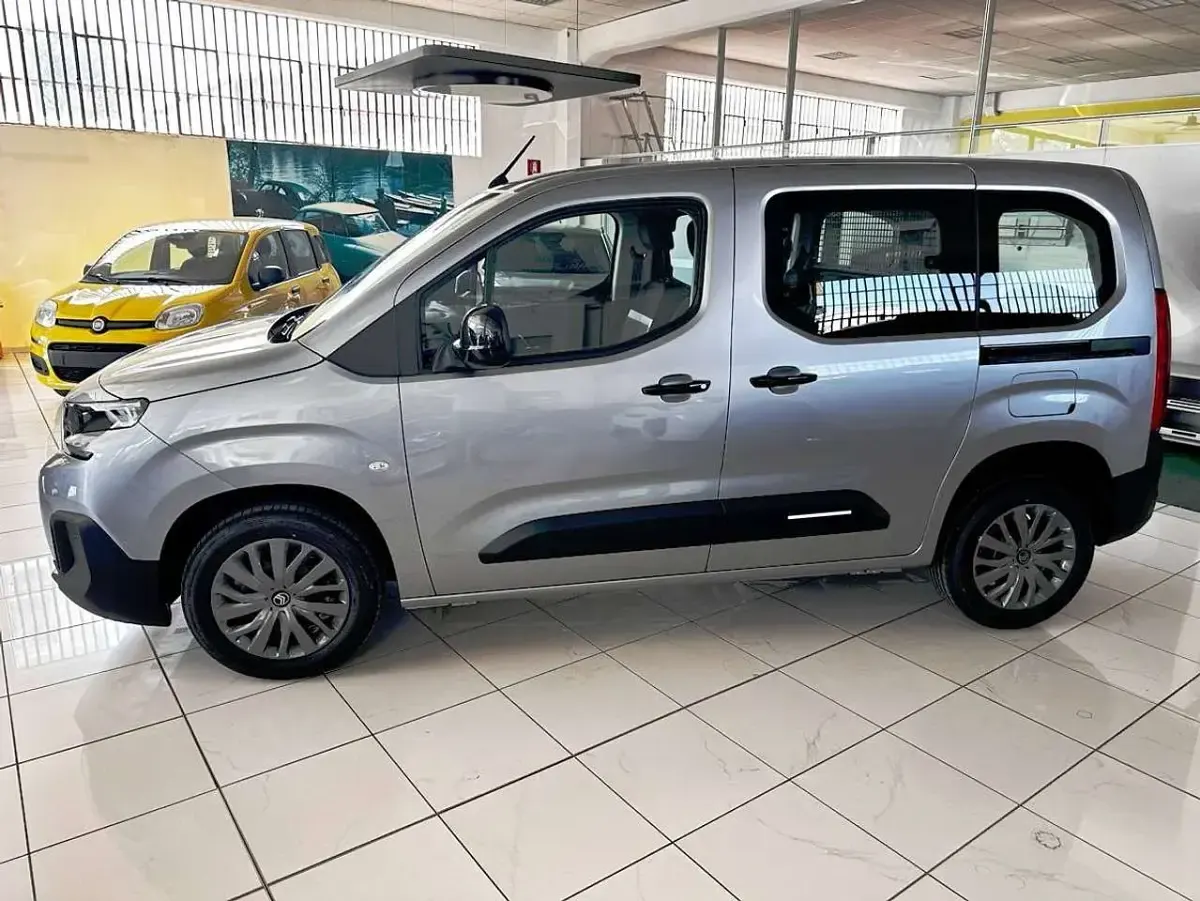 Nuova Citroën Berlingo 102 CV (75 kW) 2026 Steel grey Monovolume