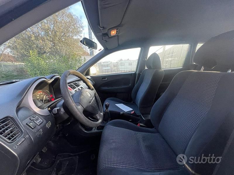 Usata Honda HR-V 124 CV (91 kW) 2001 Grigio SUV