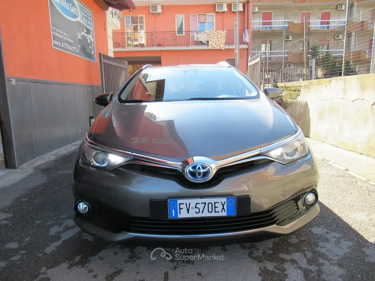 Gebraucht Toyota Auris Hybrid Lounge 99 PS (72 kW) 2019 Grau Kombi