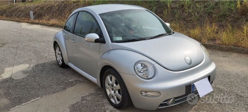 Usata VW Beetle 101 CV (74 kW) 2003 Grigio Utilitaria