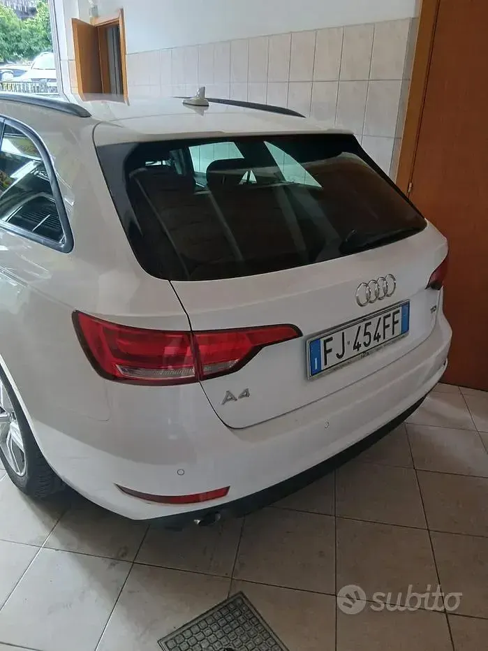Usata Audi A4 Business 122 CV (89 kW) 2017 Bianco Station wagon
