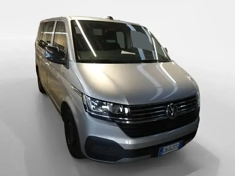 Usata VW Multivan Comfortline 149 CV (109 kW) 2023 Grigio Monovolume