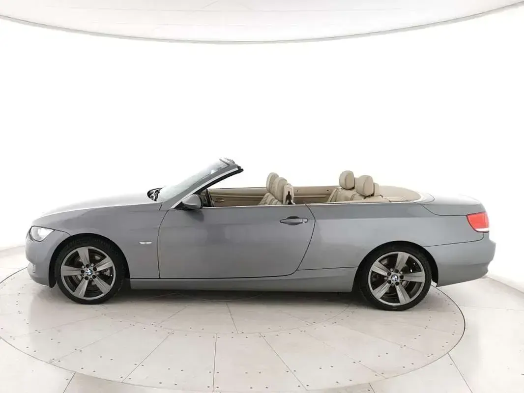 Usata BMW 325 Cabriolet 197 CV (144 kW) 2010 Cabrio