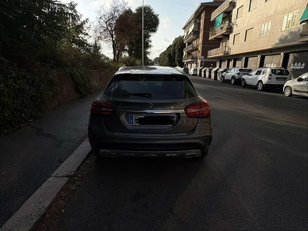 Usata Mercedes GLA200 Premium 136 CV (100 kW) 2017 SUV