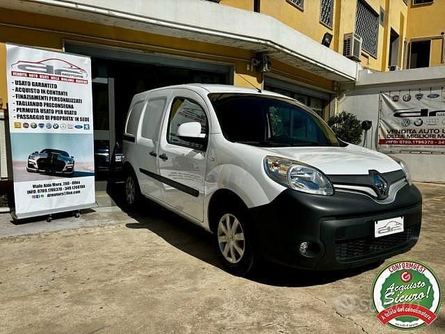 Usata Renault Kangoo Life 110 CV (80 kW) 2017 Bianco pastello Monovolume