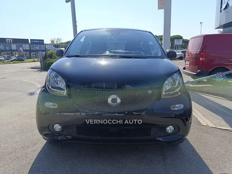 Usata Smart ForFour Passion 71 CV (52 kW) 2018 Nero Utilitaria