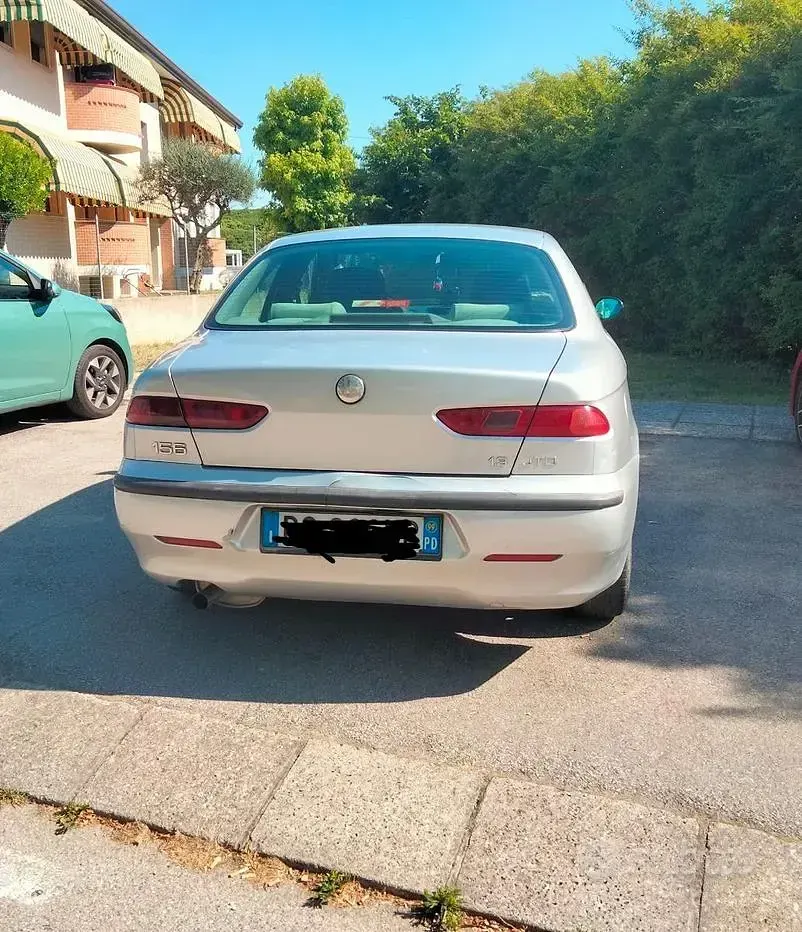 Usata Alfa Romeo 156 105 CV (77 kW) 1999 Grigio Berlina
