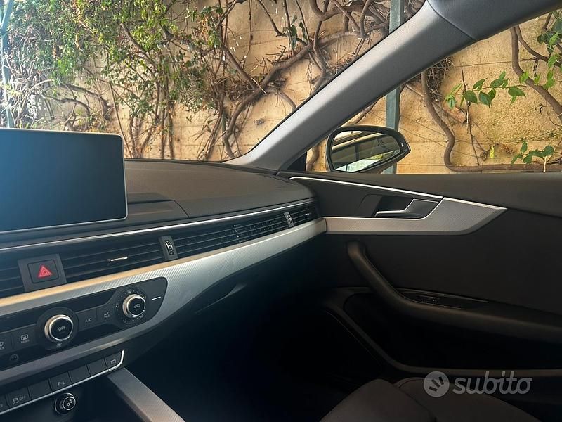 Usata Audi A5 150 CV (110 kW) 2019 Nero Coupé