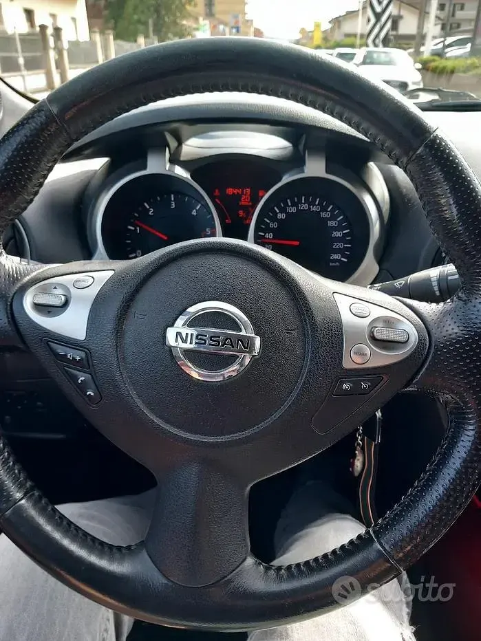 Usata Nissan Juke 110 CV (80 kW) 2011 Bianco SUV