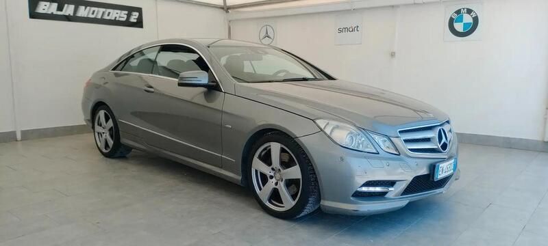 Usata Mercedes E220 Executive 170 CV (125 kW) 2012 Grigio Berlina