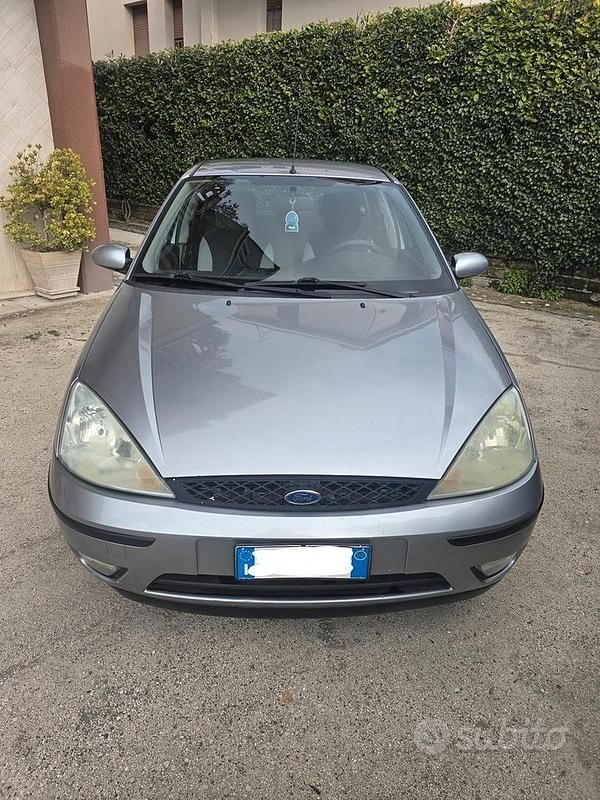 Usata Ford Focus 2004 Grigio Berlina