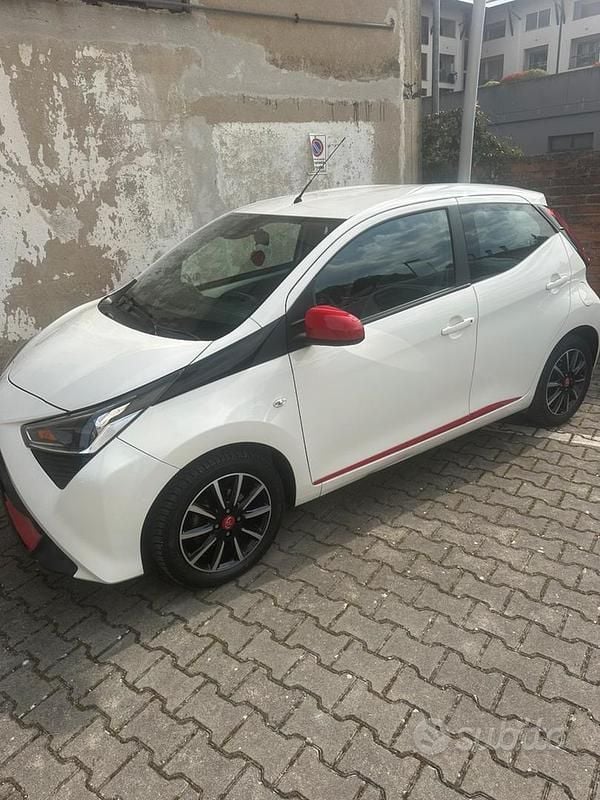 Usata Toyota Aygo Edition 72 CV (52 kW) 2020 Utilitaria