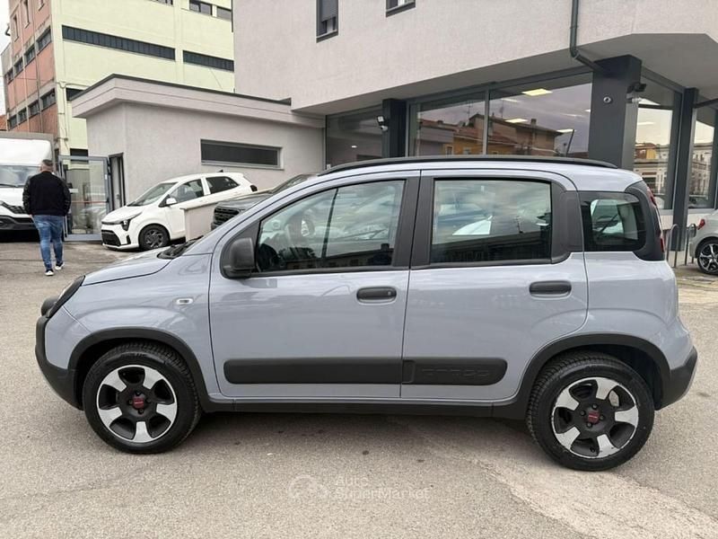 Usata Fiat Panda Cross Cross 69 CV (50 kW) 2022 Antracite(met.) Utilitaria