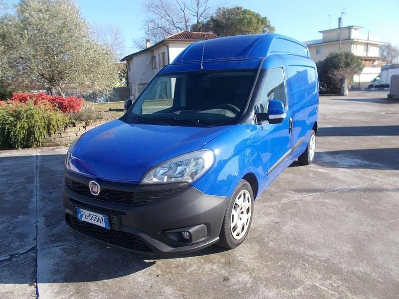 Blu/azzurro Usata 2017 Fiat Doblò Active Monovolume | 7930 € (Super prezzo) - Immagine 1/4