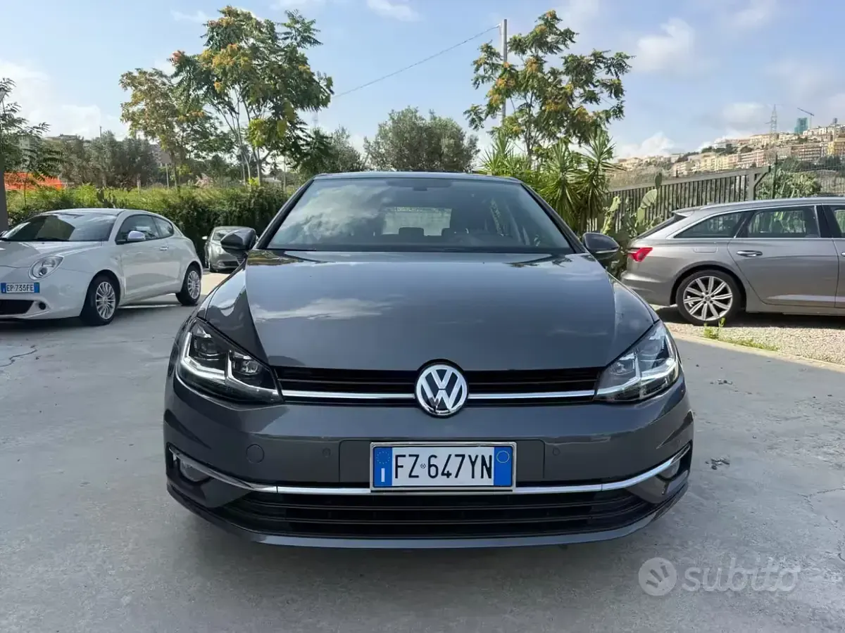 Usata VW Golf VII Executive 116 CV (85 kW) 2020 Grigio Berlina