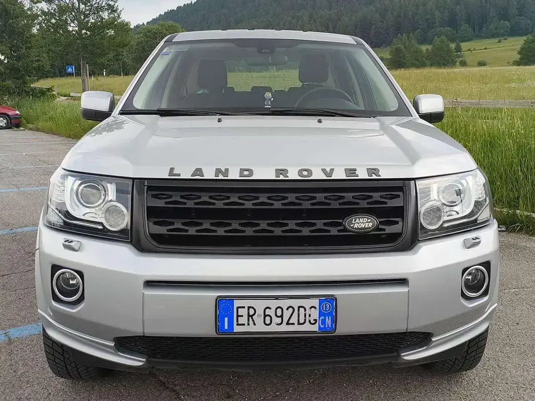 Usata Land Rover Freelander 2 SE 190 CV (139 kW) 2013 Argento SUV