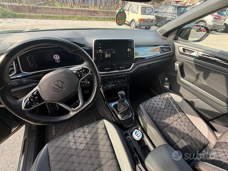 Usata VW T-Roc R-line 110 CV (80 kW) 2022 Verde SUV