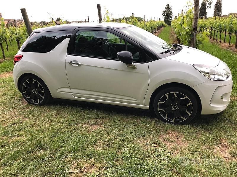 Usata Citroën DS3 95 CV (69 kW) 2012 Bianco Utilitaria