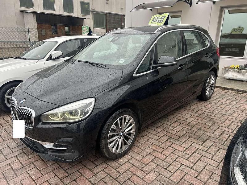 Usata BMW 218 Luxury Line 150 CV (110 kW) 2019 Nero Station wagon