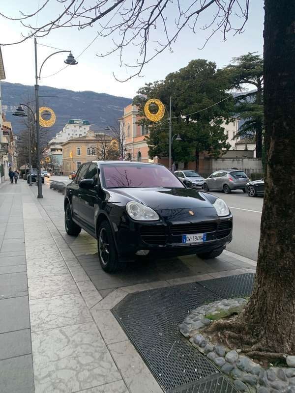 Usata 2006 Porsche Cayenne SUV | 5500 € (Buon prezzo) - Immagine 1/4