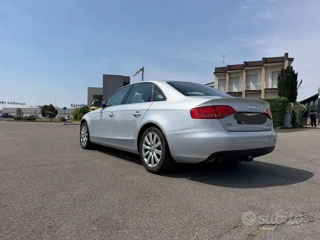 Usata Audi A4 Ambiente 120 CV (88 kW) 2013 Argento Berlina