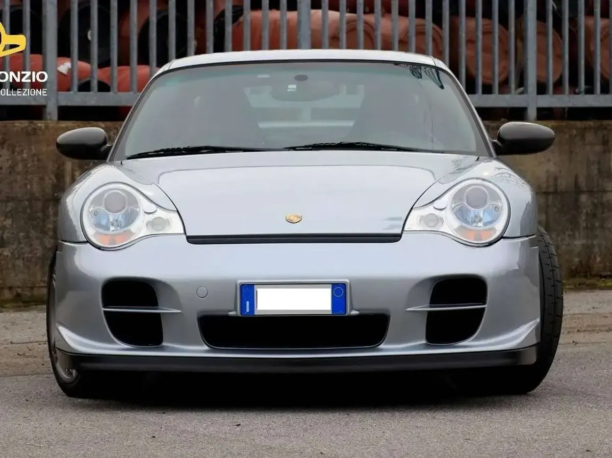 Usata Porsche 996 Turbo 551 CV (405 kW) 2002 Polar silver metallic Coupé